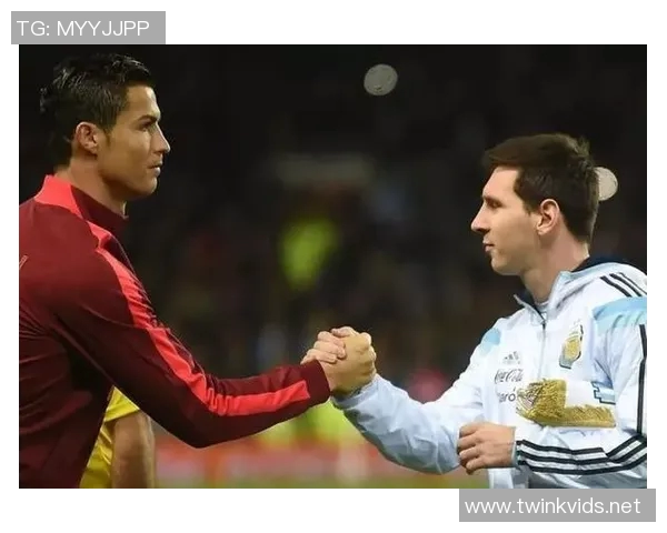 我心目中的足球明星与他们的传奇故事与精彩瞬间 我心目中的足球明星与他们的传奇故事与精彩瞬间