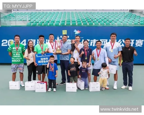 深圳网球队耐力训练引发热议网民对运动员表现展开激烈讨论