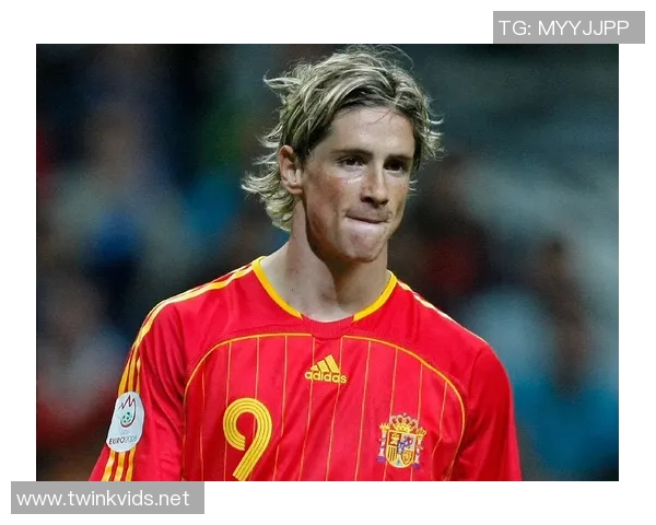 足球明星的女友yz背后的故事与生活揭秘让你了解她的真实面貌 足球明星的女友yz背后的故事与生活揭秘让你了解她的真实面貌